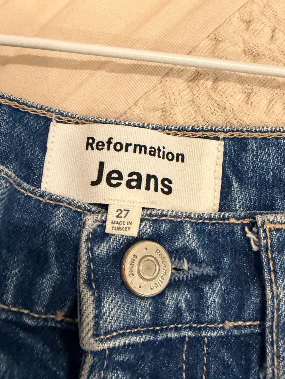 Reformation Cary Cargo Jean - Picture 3 of 3